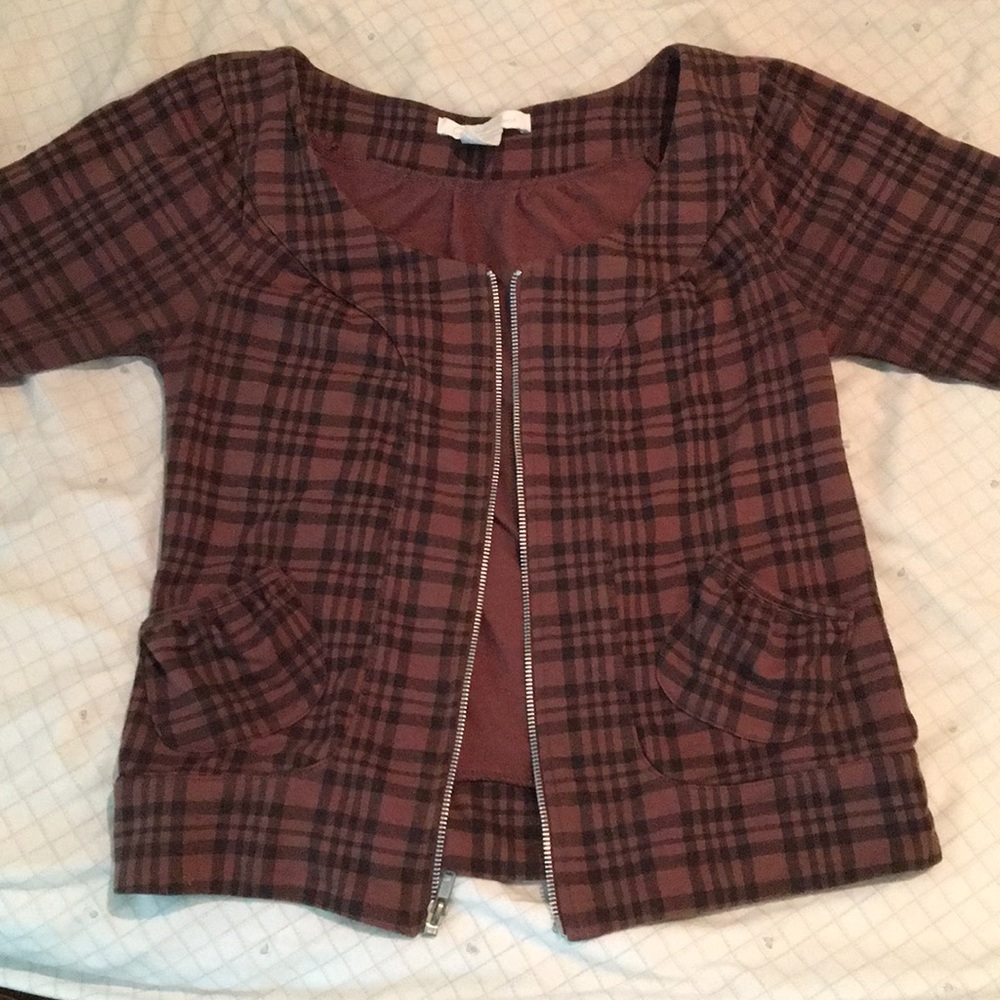 Half-sleeve jacket